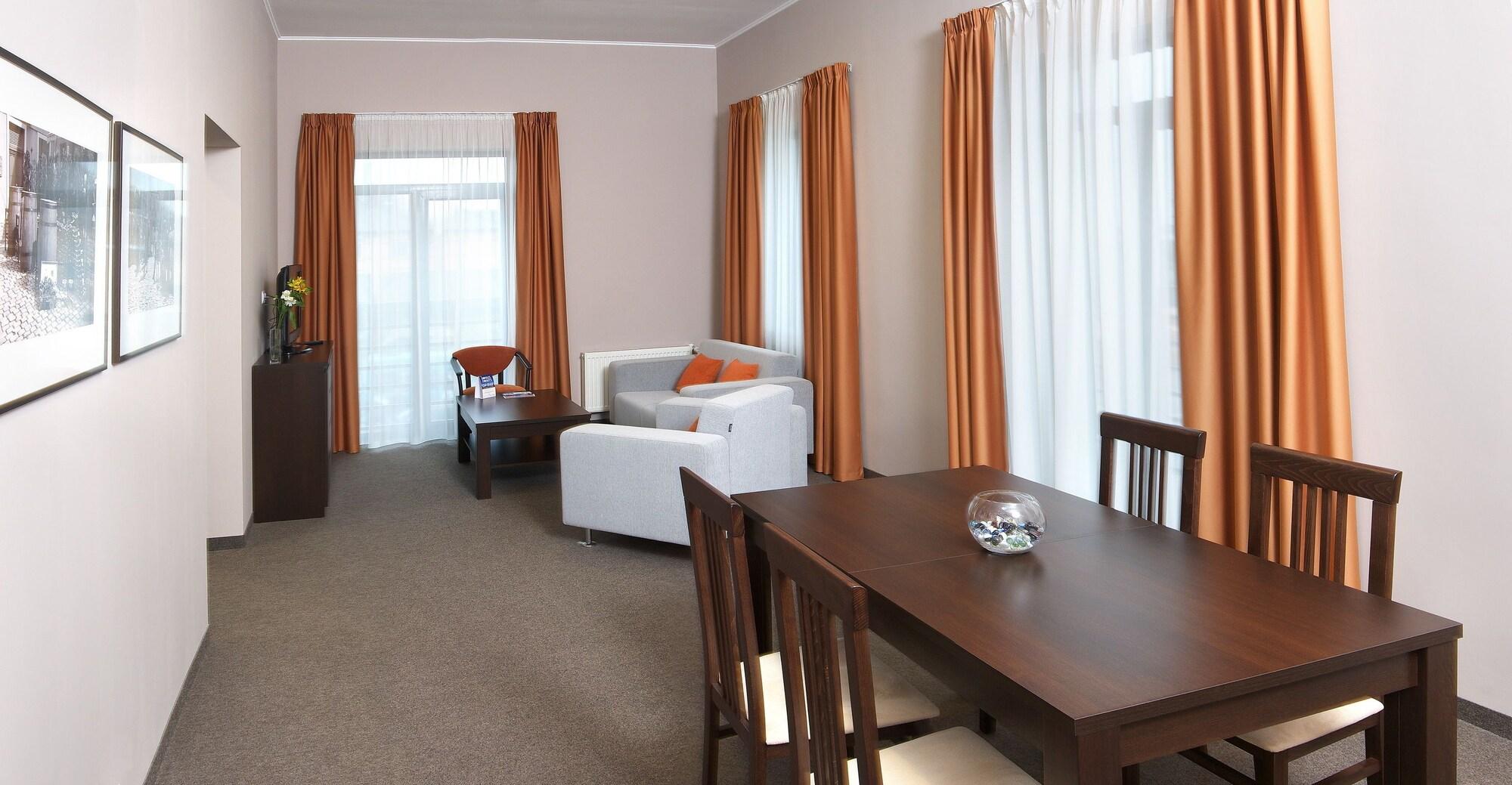 Lviv Ramada Hotel Kholodnovidka Eksteriør bilde