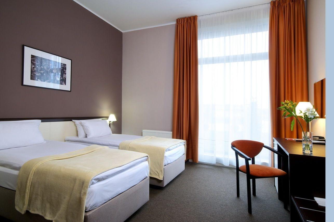 Lviv Ramada Hotel Kholodnovidka Rom bilde