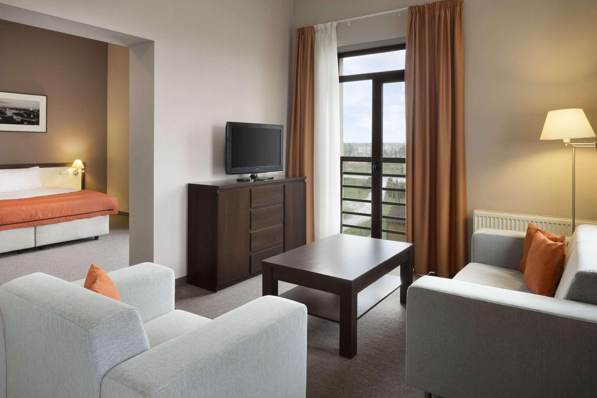 Lviv Ramada Hotel Kholodnovidka Eksteriør bilde