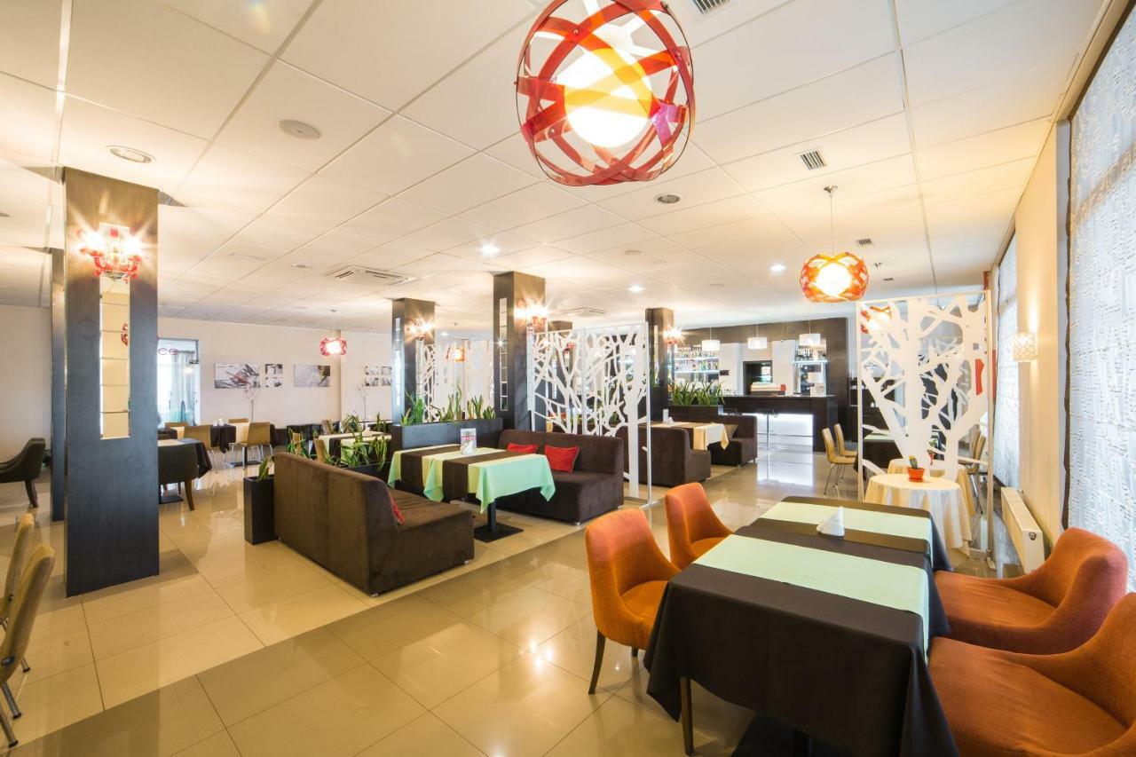 Lviv Ramada Hotel Kholodnovidka Eksteriør bilde