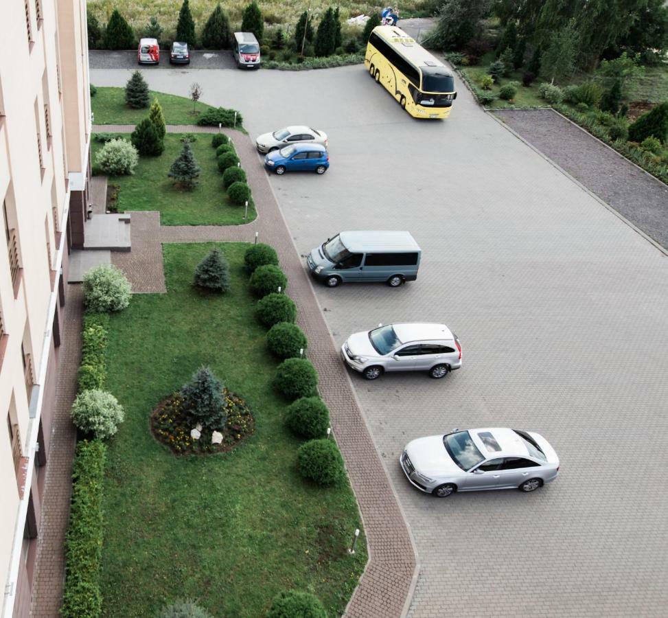 Lviv Ramada Hotel Kholodnovidka Eksteriør bilde